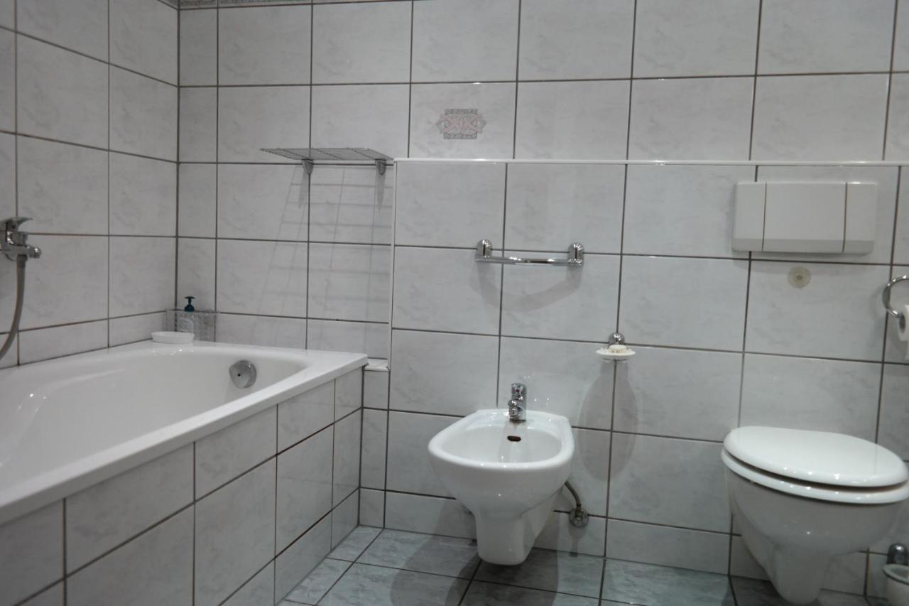 Villamirage Tarnowskie Gory Bagian luar foto
